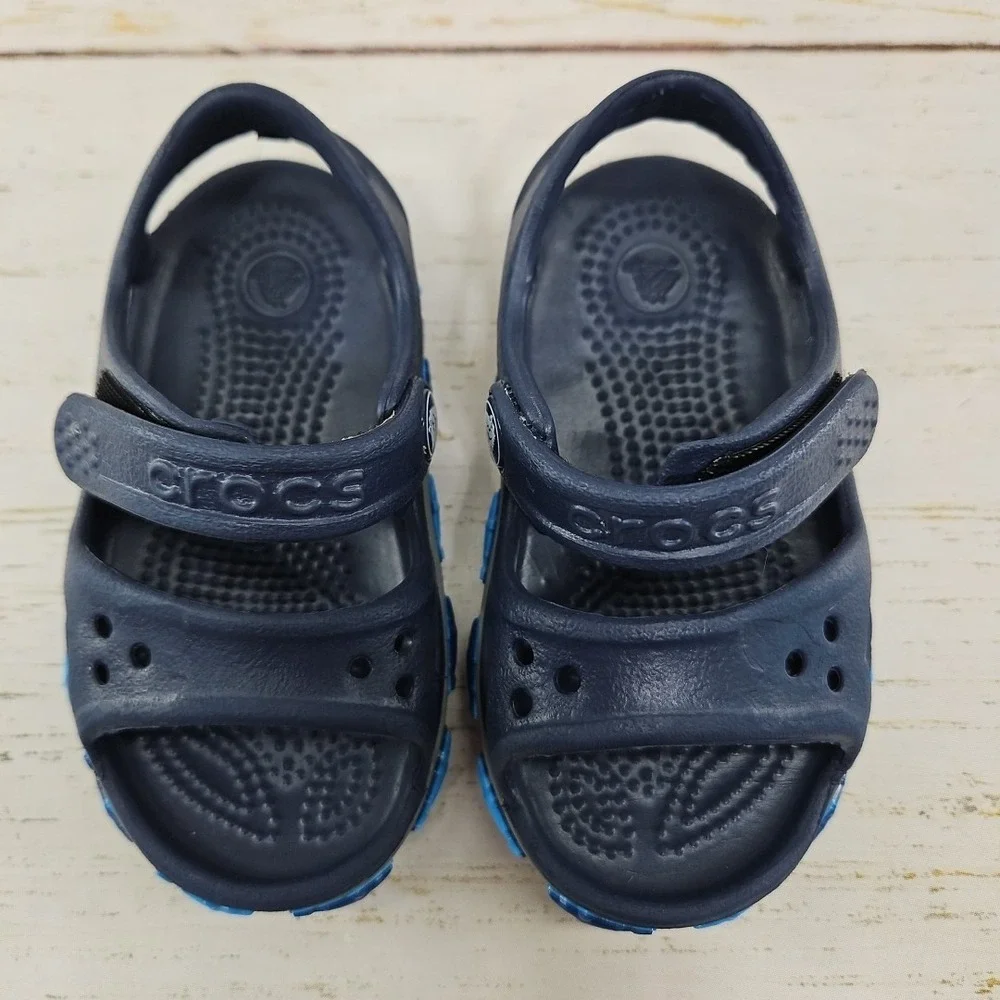 Crocs Blue Shark Sandals Size C5 Waterproof Adjustable Comfort‎ Sandals 206365